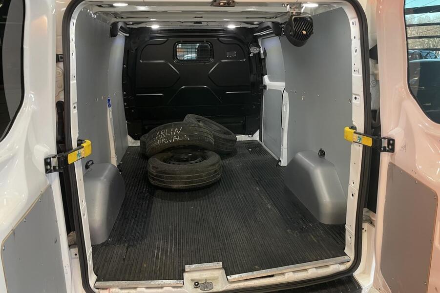 Ford Transit Custom vaihtoauto