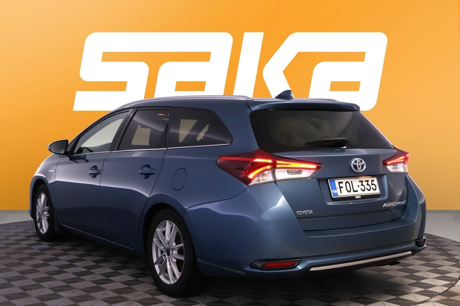 Toyota Auris vaihtoauto