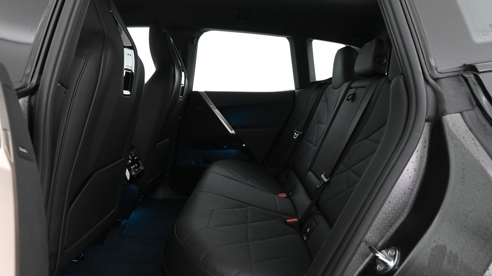 BMW iX vaihtoauto