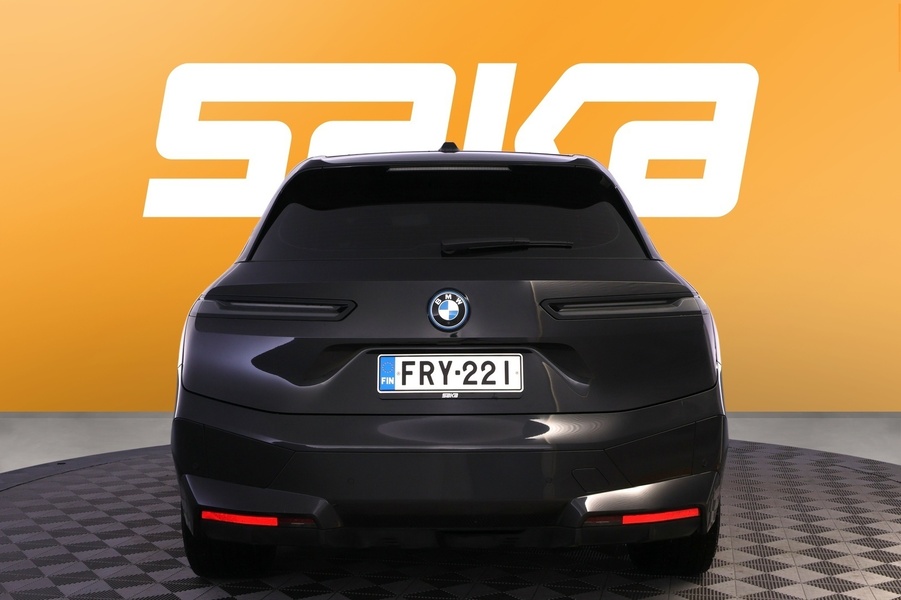 BMW iX vaihtoauto