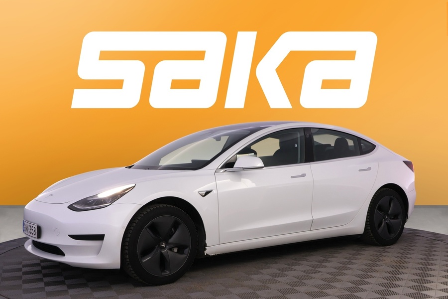 Tesla Model 3 vaihtoauto