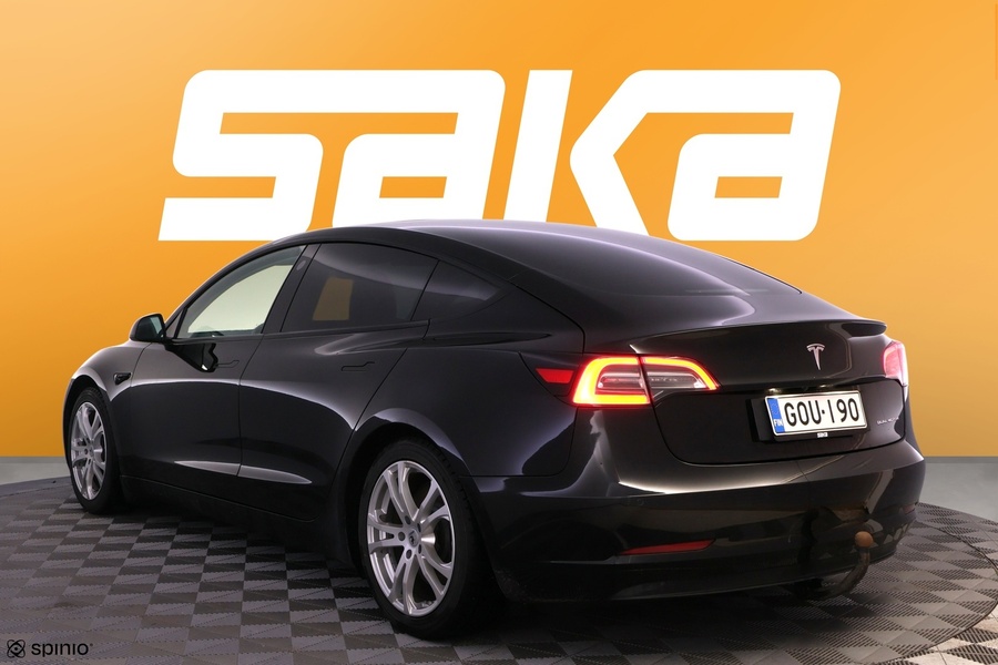 Tesla Model 3 vaihtoauto