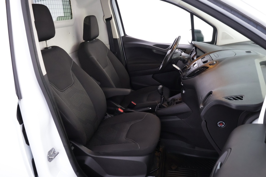 Ford Transit Courier vaihtoauto