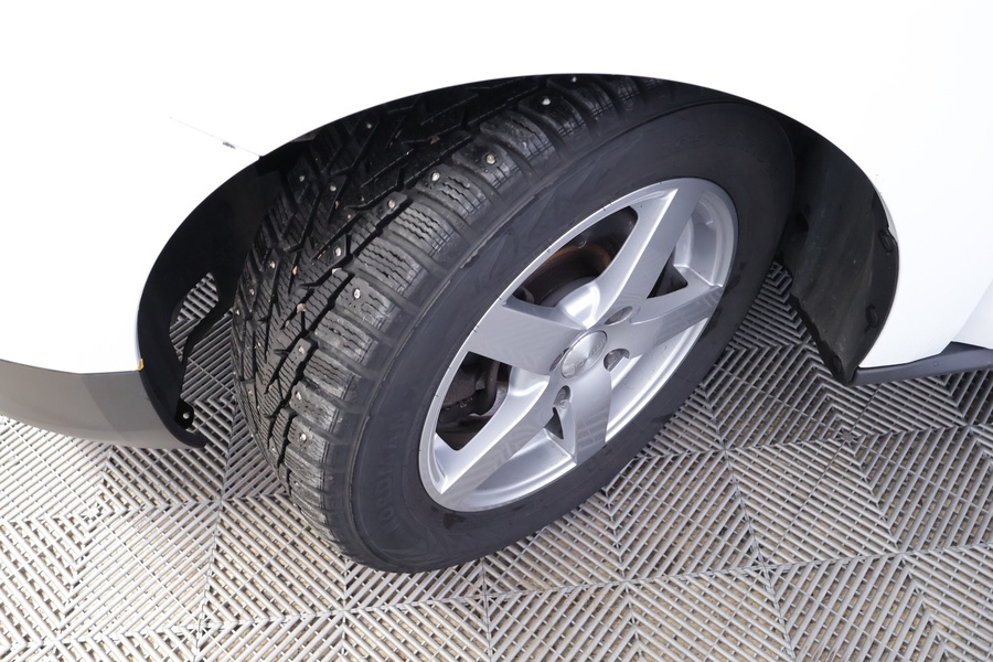 Ford Transit Courier vaihtoauto