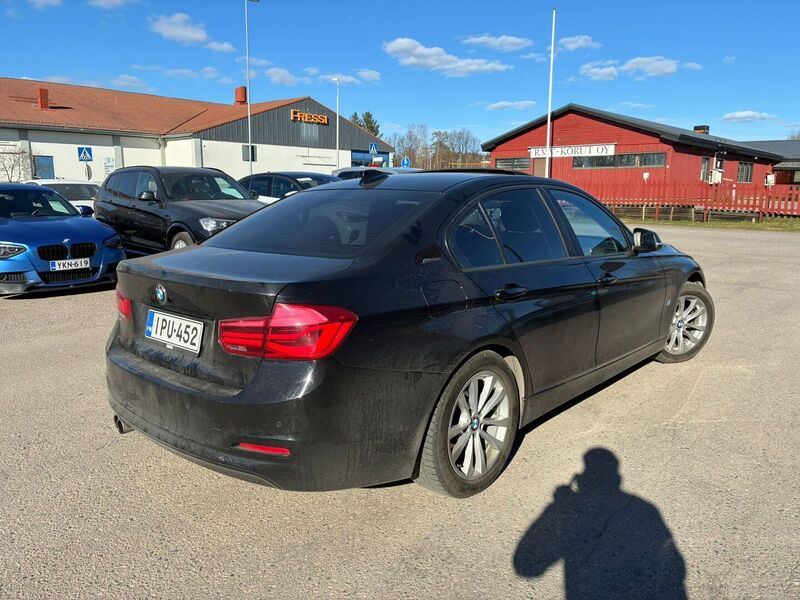 BMW 330 vaihtoauto