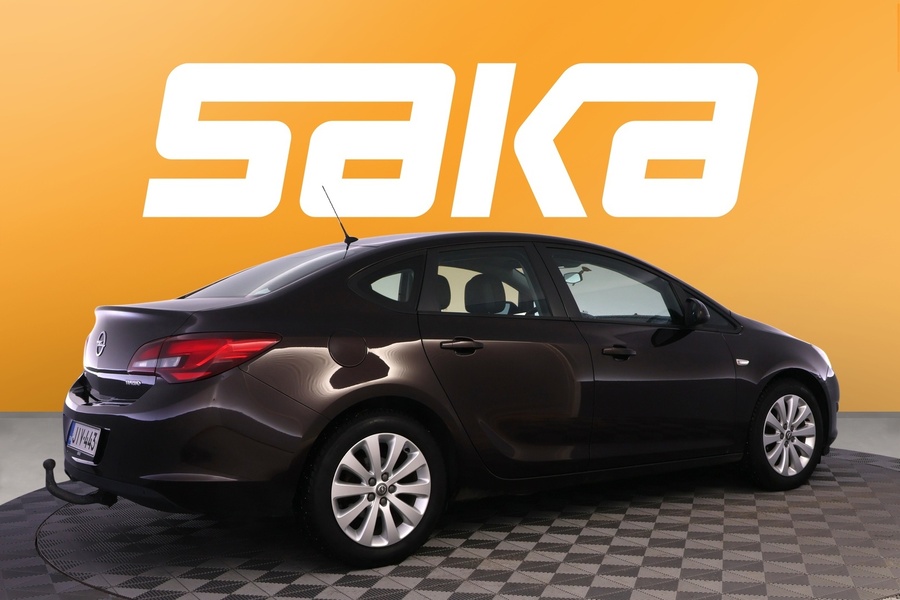 Opel Astra vaihtoauto