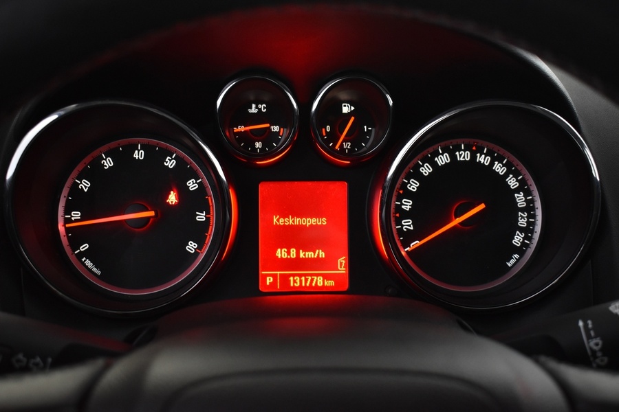 Opel Astra vaihtoauto