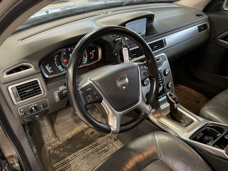 Volvo V70 vaihtoauto