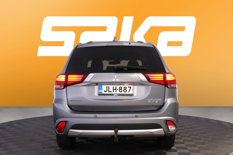 Mitsubishi Outlander PHEV vaihtoauto