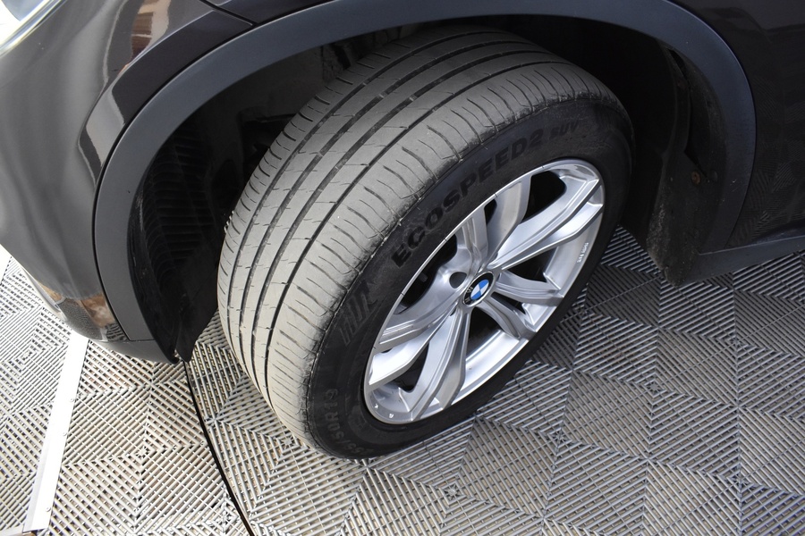 BMW X5 vaihtoauto