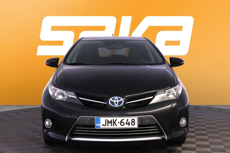 Toyota Auris vaihtoauto