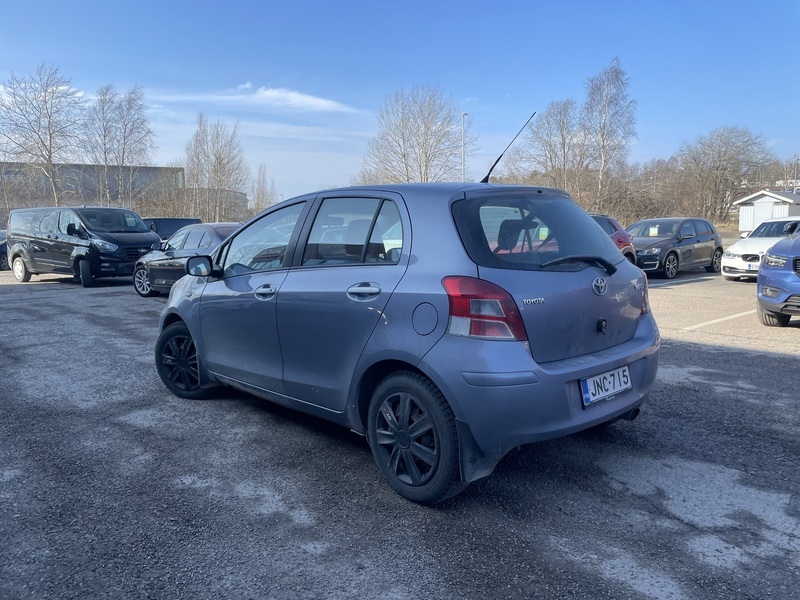 Toyota Yaris vaihtoauto