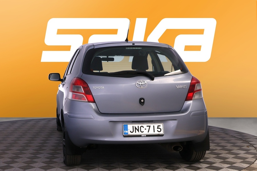 Toyota Yaris vaihtoauto