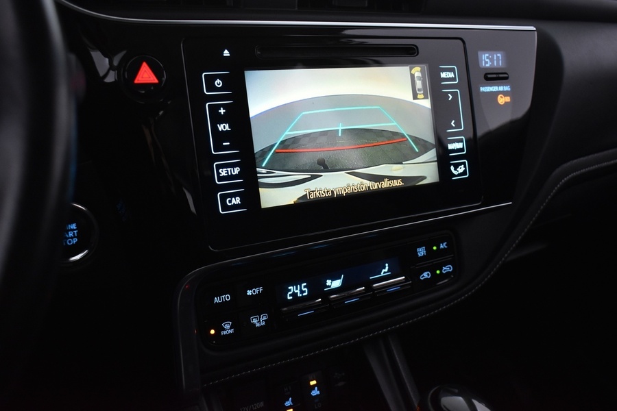 Toyota Auris vaihtoauto