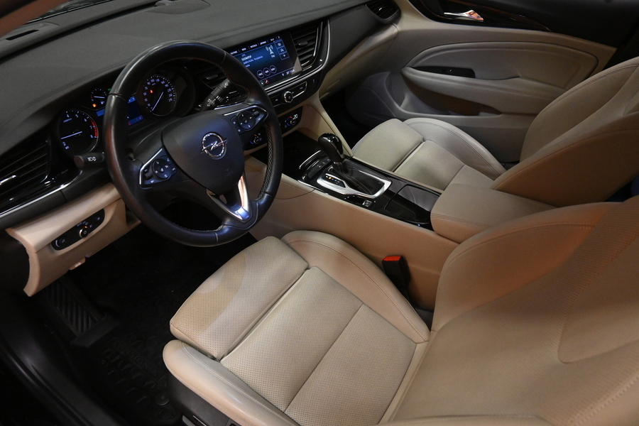 Opel Insignia vaihtoauto