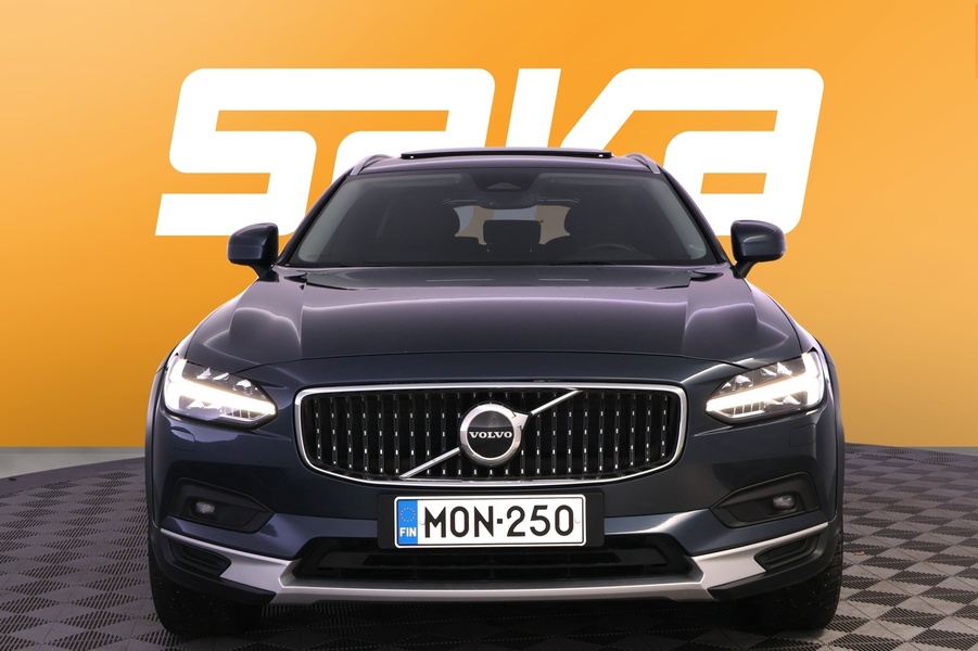 Volvo V90 Cross Country vaihtoauto