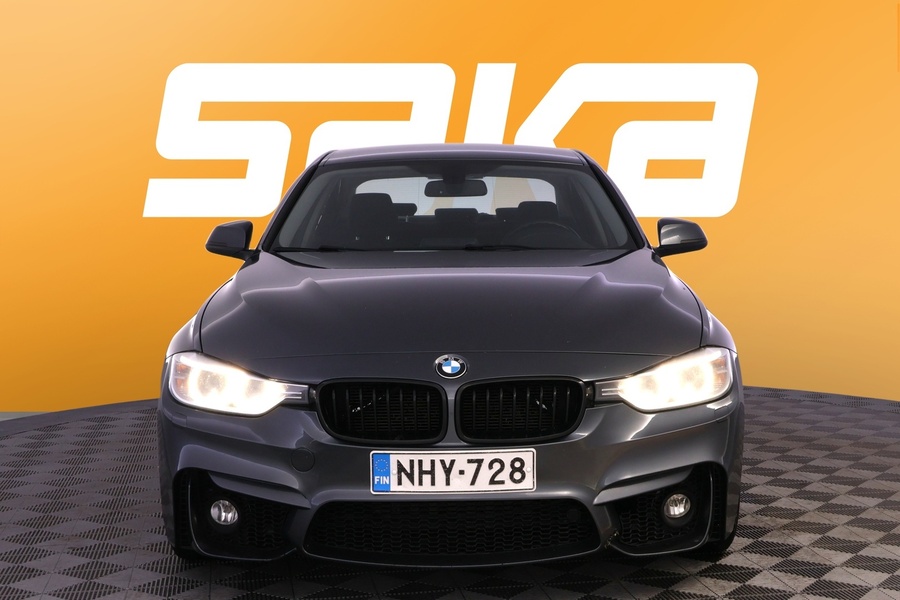 BMW 320 vaihtoauto