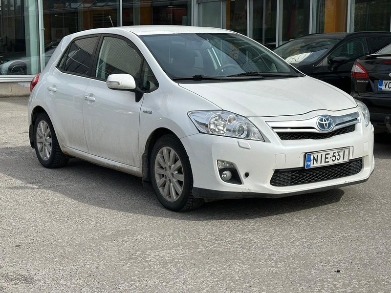 Toyota Auris vaihtoauto