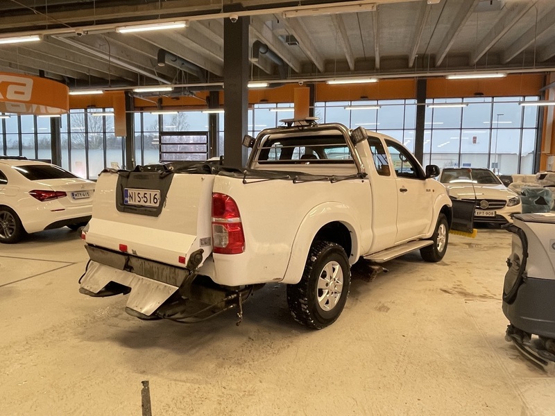 Toyota Hilux vaihtoauto