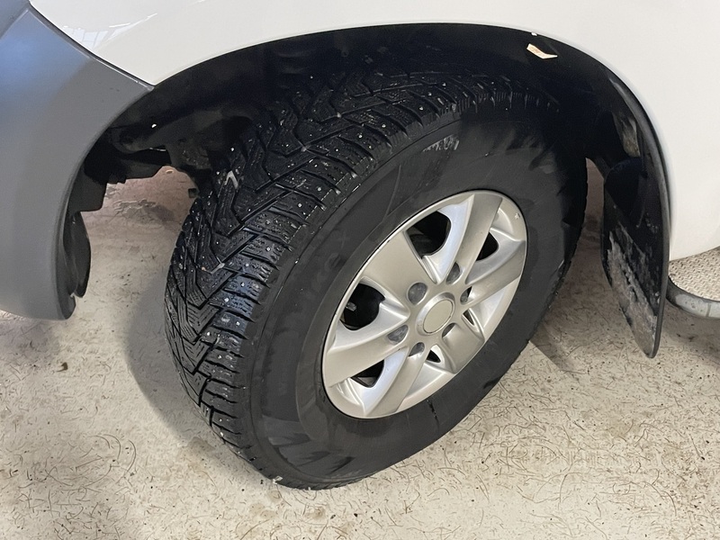 Toyota Hilux vaihtoauto