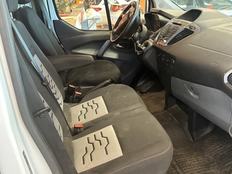 Ford Transit Custom vaihtoauto