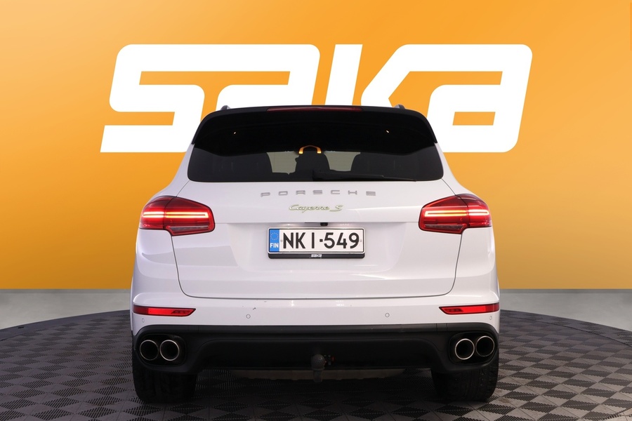 Porsche Cayenne vaihtoauto