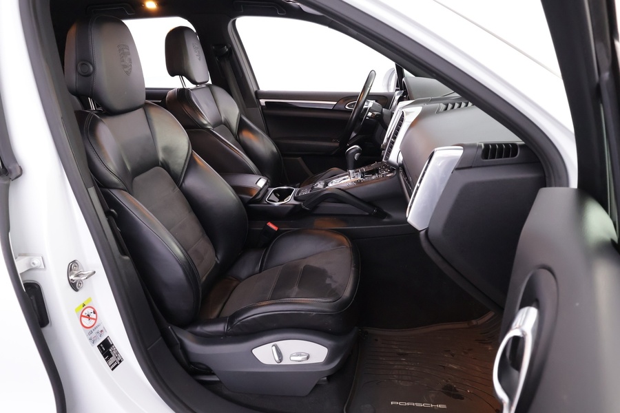 Porsche Cayenne vaihtoauto