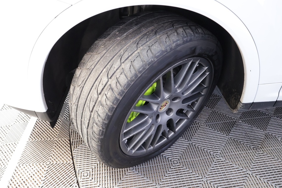 Porsche Cayenne vaihtoauto