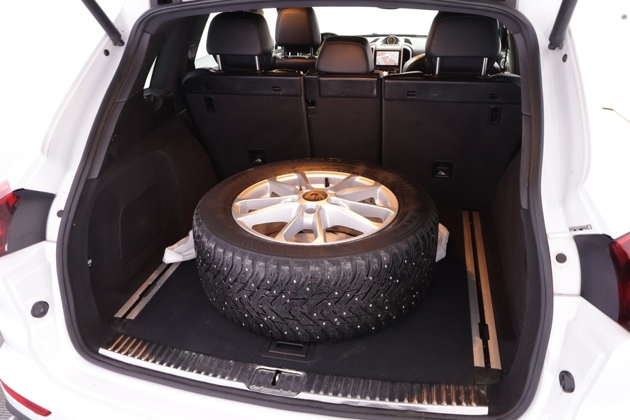 Porsche Cayenne vaihtoauto