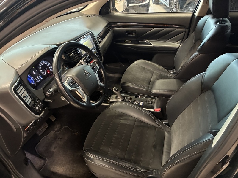 Mitsubishi Outlander PHEV vaihtoauto