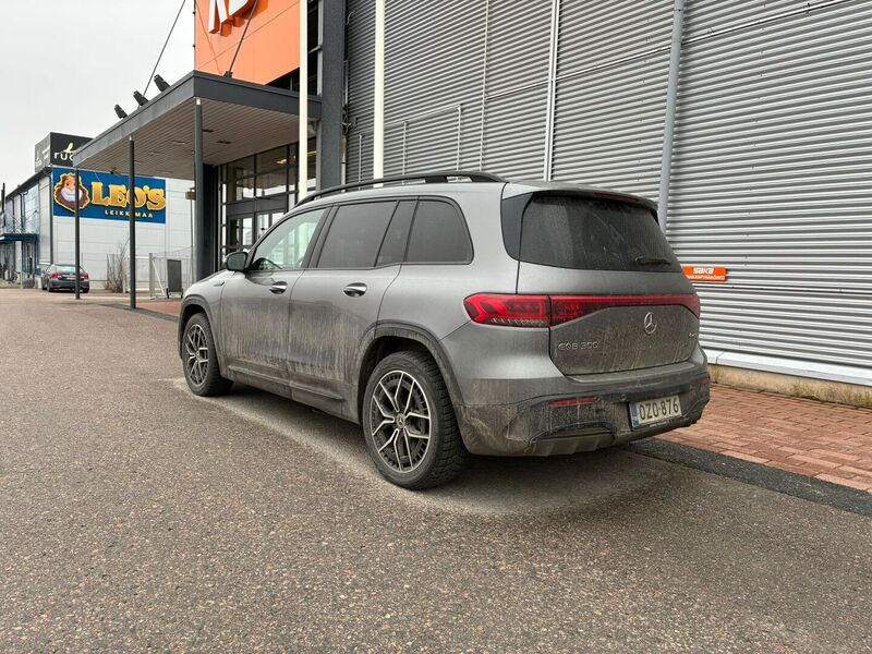 Mercedes-Benz EQB vaihtoauto
