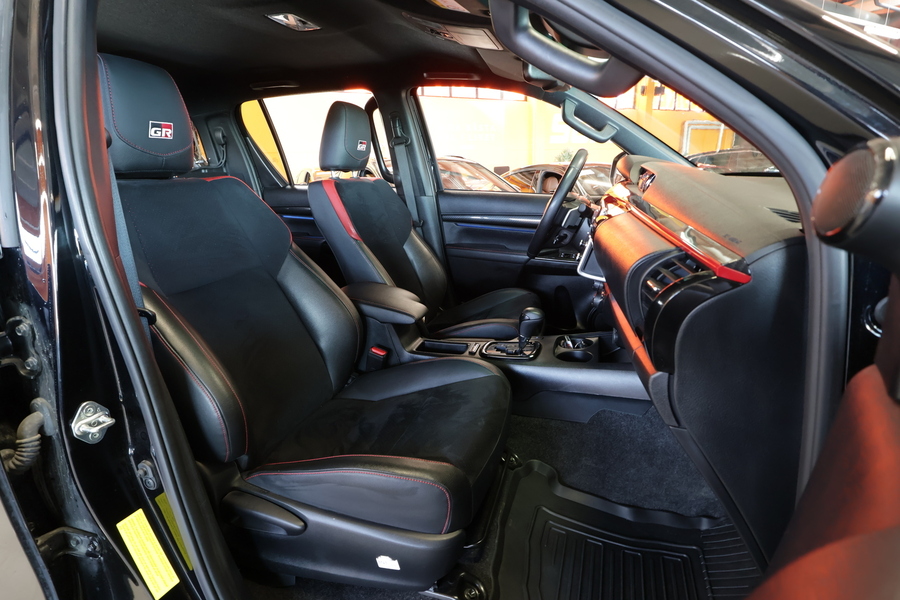 Toyota Hilux vaihtoauto
