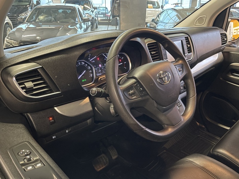 Toyota Proace Verso vaihtoauto