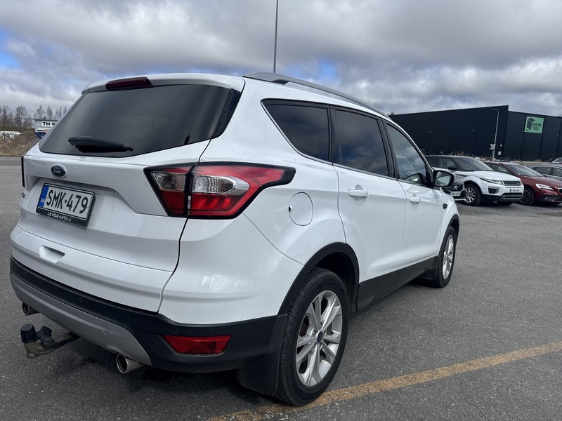 Ford Kuga vaihtoauto