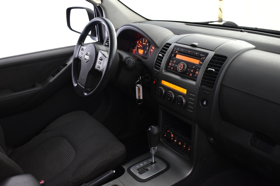 Nissan Pathfinder vaihtoauto