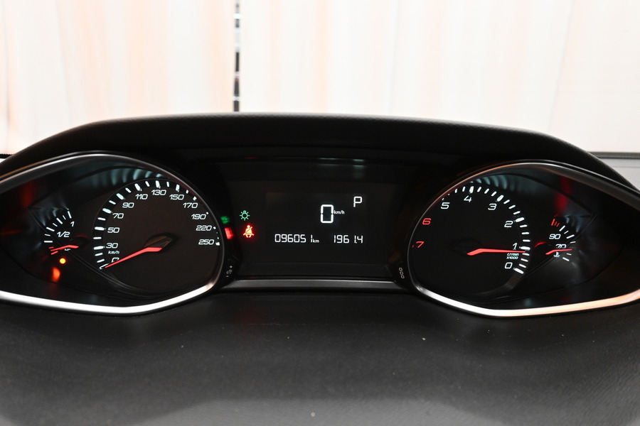 Peugeot 308 vaihtoauto