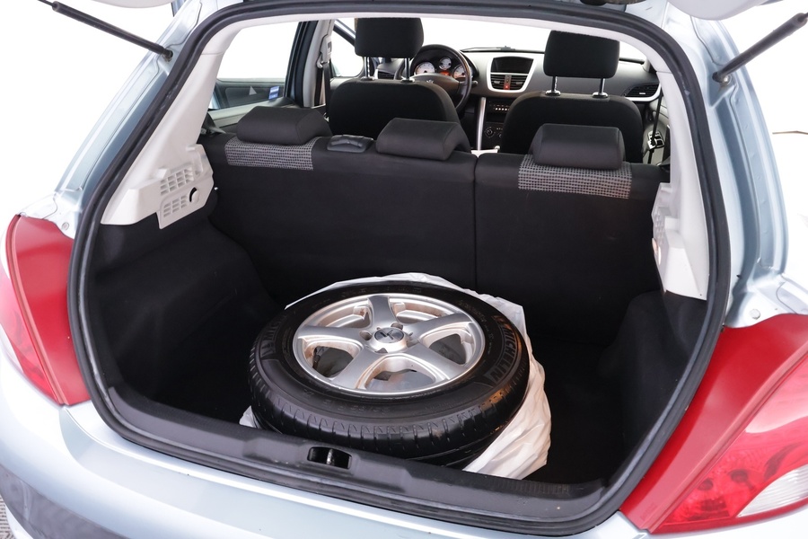 Peugeot 207 vaihtoauto