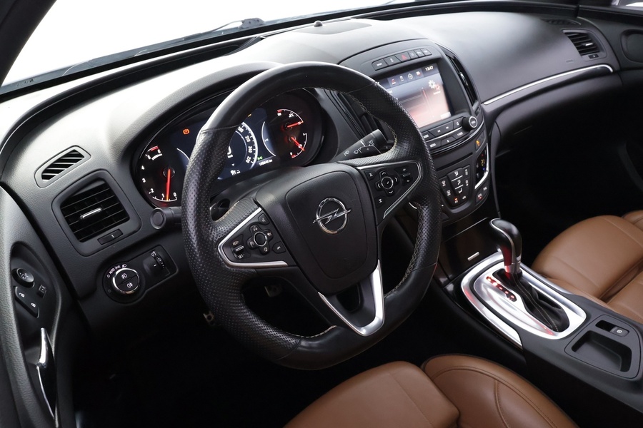 Opel Insignia vaihtoauto