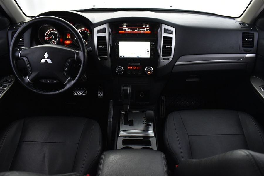 Mitsubishi Pajero vaihtoauto