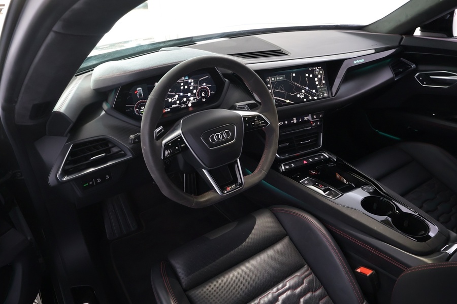 Audi e-tron GT vaihtoauto