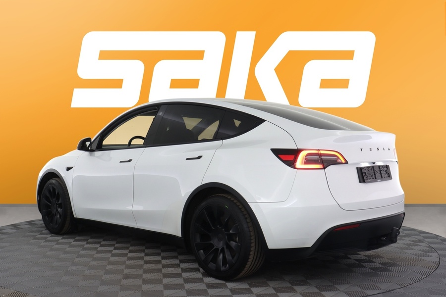 Tesla Model Y vaihtoauto