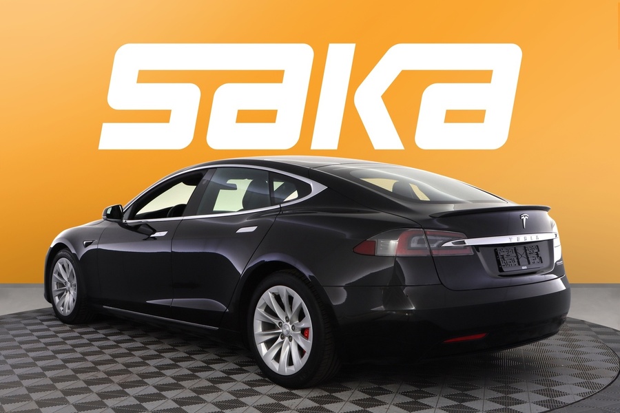 Tesla Model S vaihtoauto