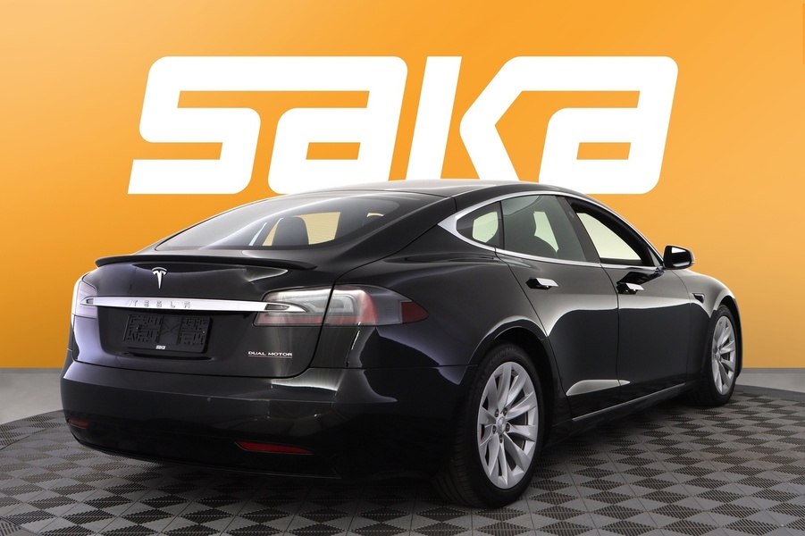 Tesla Model S vaihtoauto