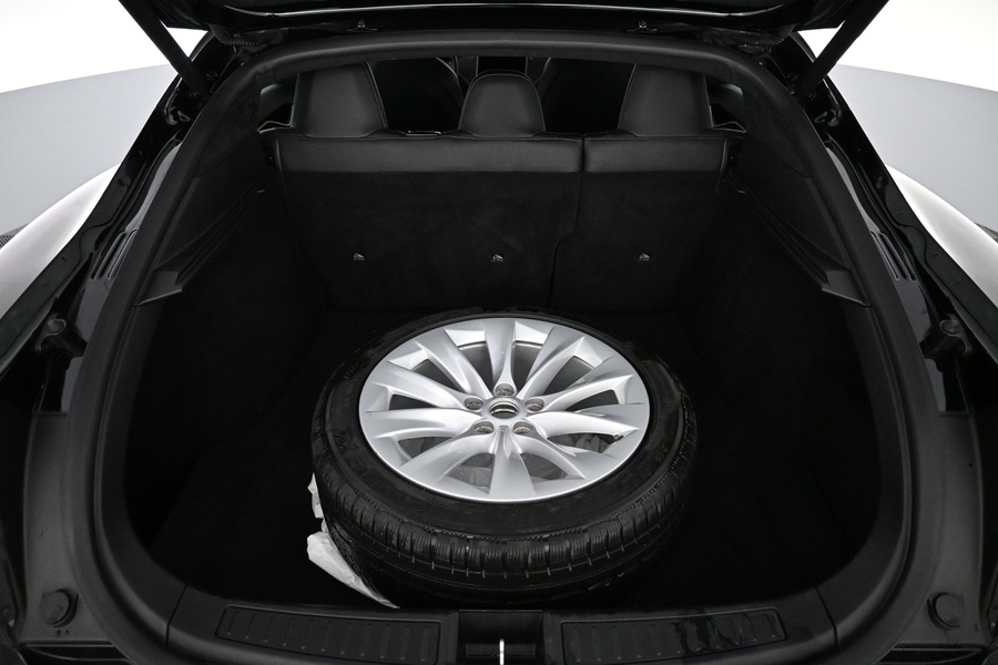 Tesla Model S vaihtoauto