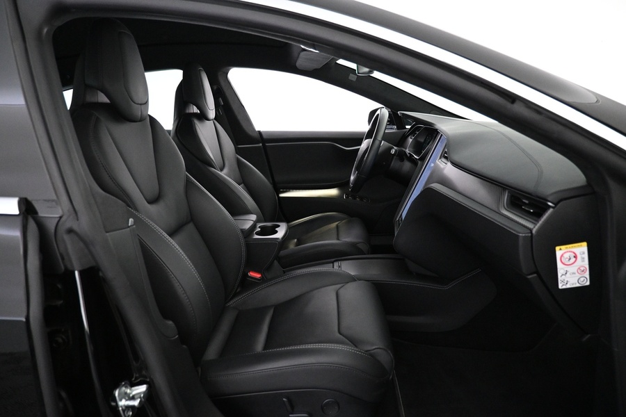 Tesla Model S vaihtoauto