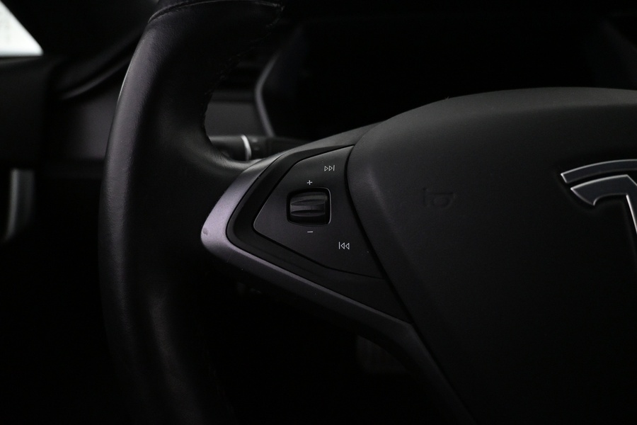 Tesla Model S vaihtoauto