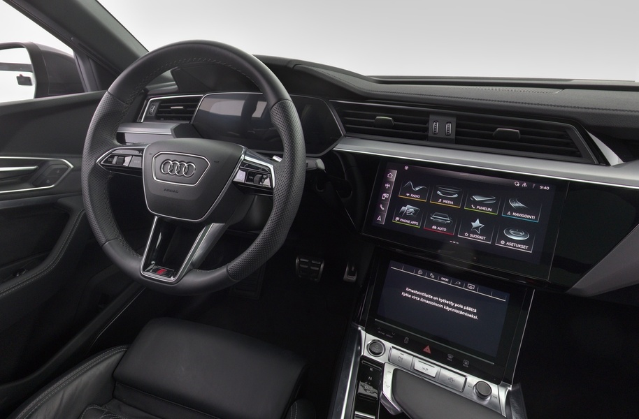 Audi Q8 e-tron vaihtoauto