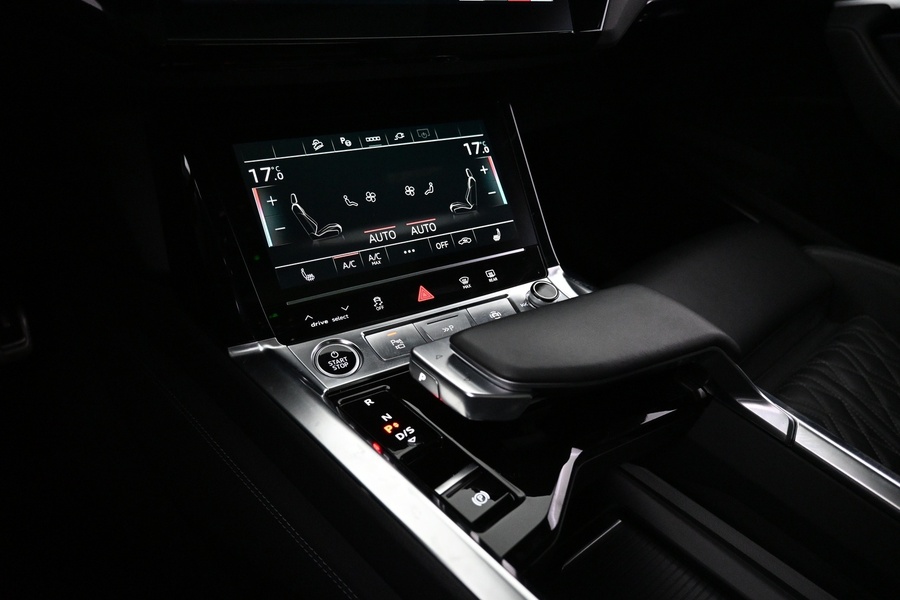 Audi Q8 e-tron vaihtoauto