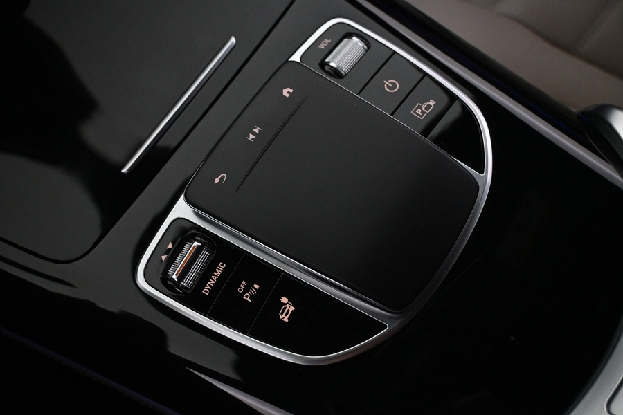 Mercedes-Benz EQC vaihtoauto