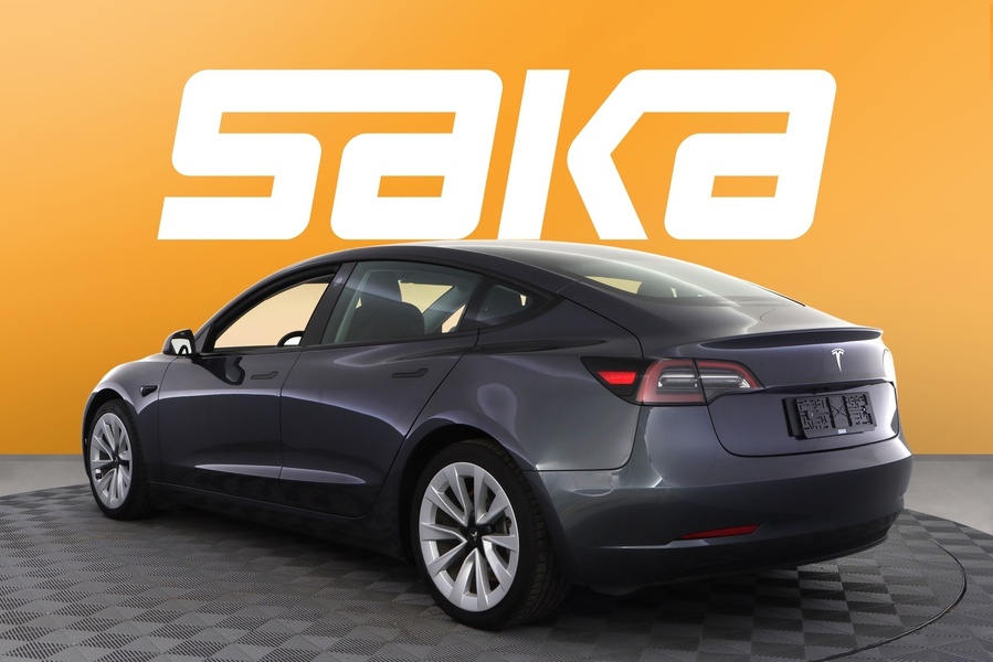 Tesla Model 3 vaihtoauto